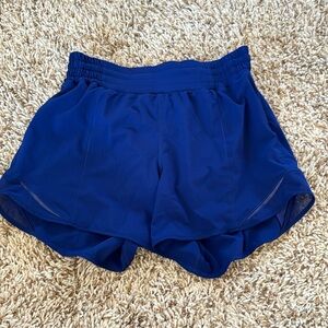 Lululemon hotty hot high rise 4” shorts